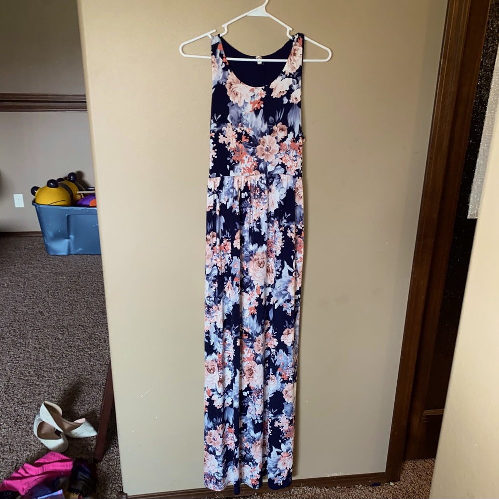 Women’s maxi with pockets